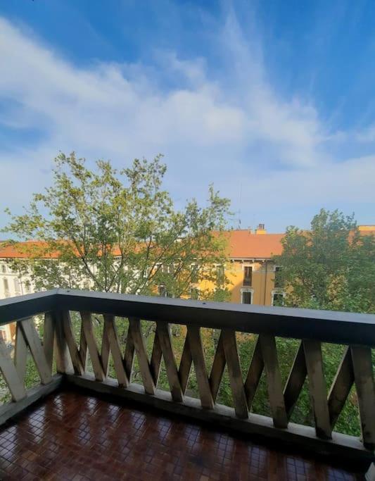 Monte Nero Apartment Milan Bagian luar foto